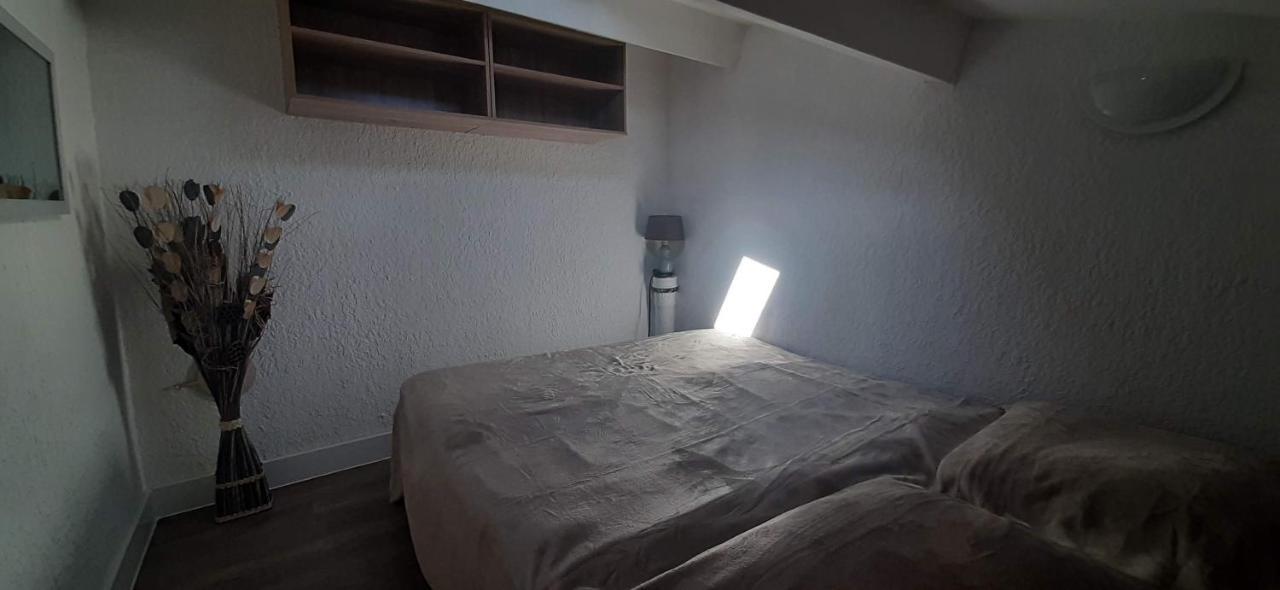 La Casel Appartement Cosy Avec Terrasse Proche Plage - Clim - Parking Сен-Киприен Екстериор снимка